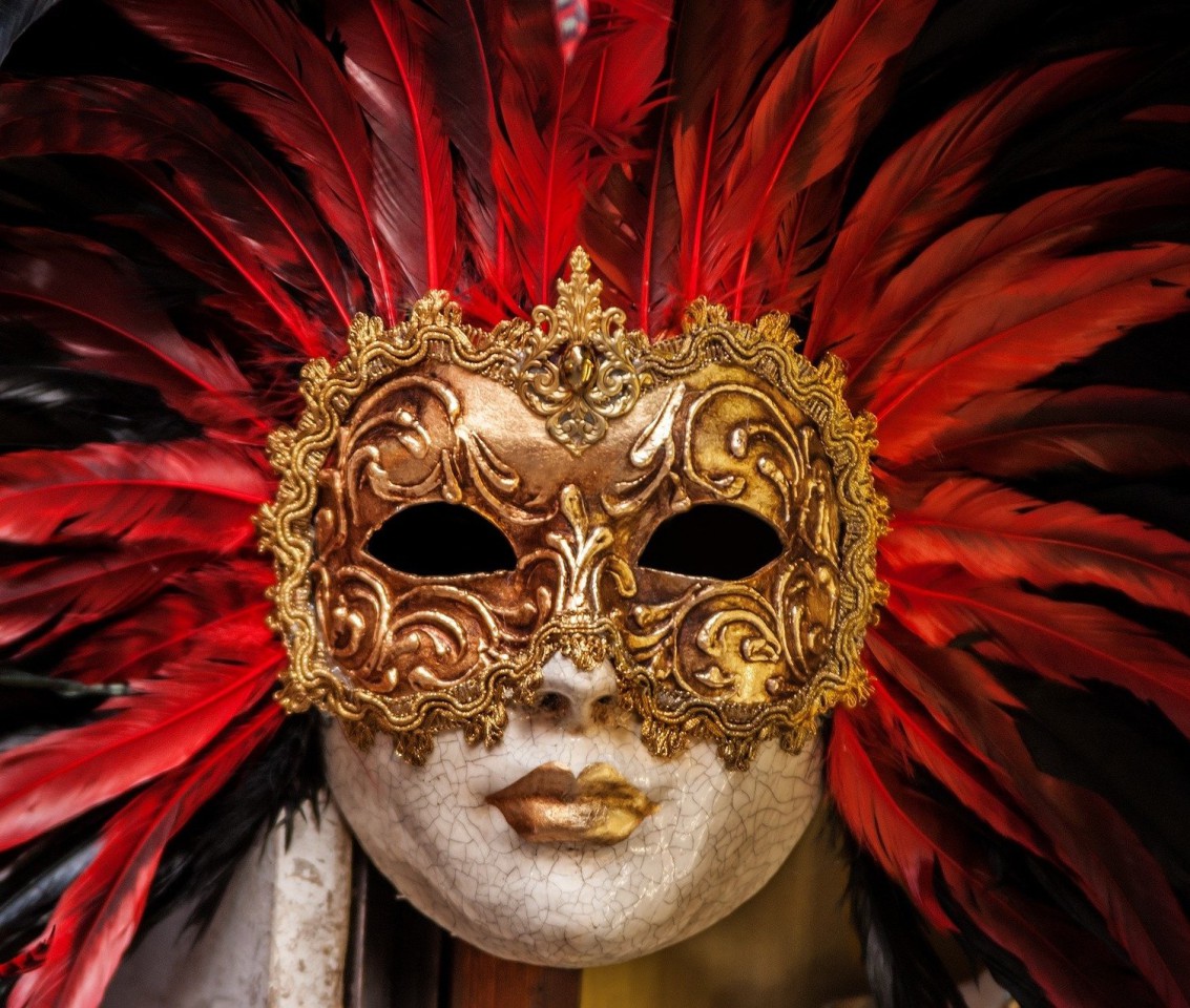venetian-mask-g11d555800_1920A venetian-mask-g11d555800_1920A